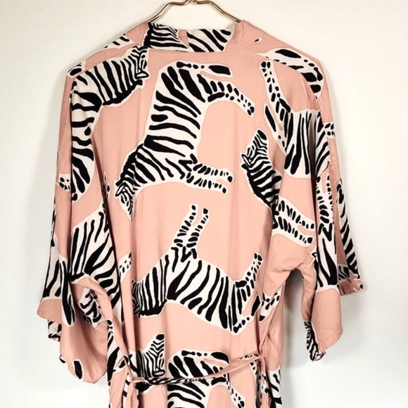 Baja Kaftan in Zebra muted Clay, India Collection by Emerson Fry XS/S - Picture 13 of 17